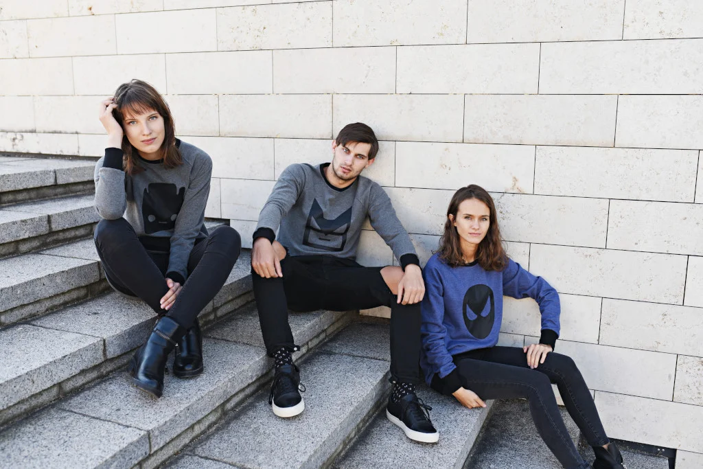 Unisex casual jumper from eco cotton knit – Hero of the DARK