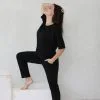 Comfortable women trousers with elastic waist and pockets