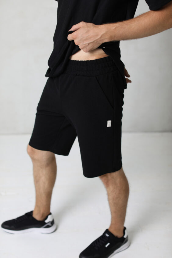 Men’s shorts with pockets