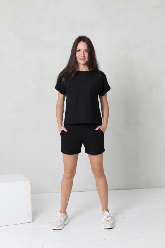 Women summer shorts with pockets