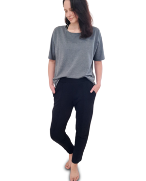Comfortable black women trousers with elastic waist