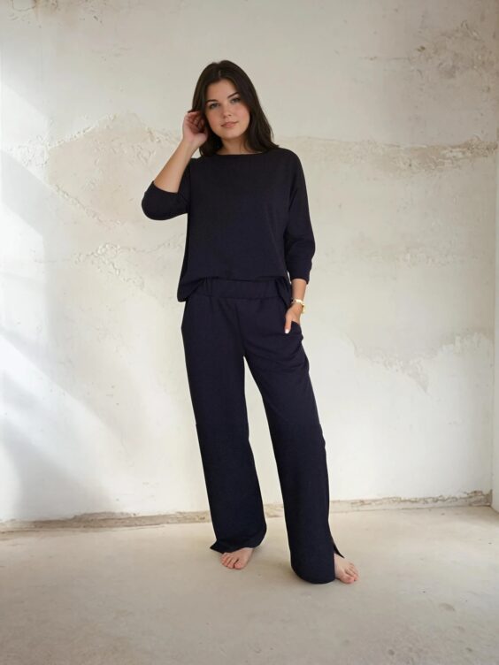 Elegant Black Pants with Side Slits